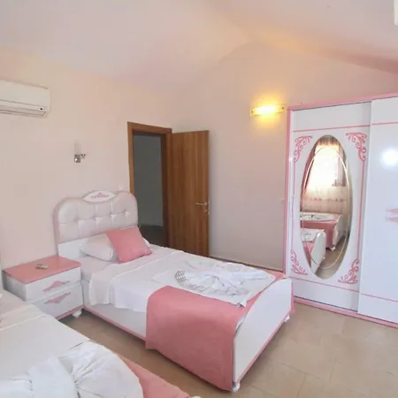 Villa 4 Bdr Luxury With Pool In Oludeniz Opal